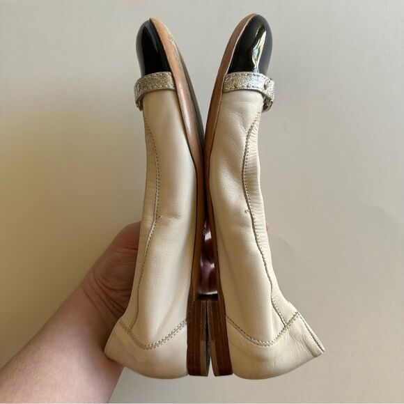 AGL White Leather Black Patient Leather Cap toe Monika ballet flat - Picture 9 of 10